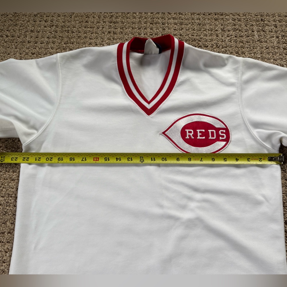 Cincinnati Reds jersey - Picture 3 of 7